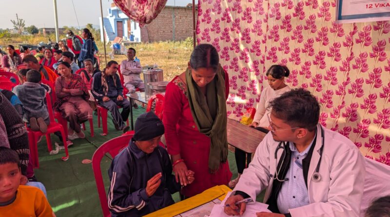 श्री महंत इन्दिरेश अस्पताल ने मानसिक अक्षम बच्चों  के लिए झण्डीचौड़ कोटद्वार में लगाया विशेष शिविर