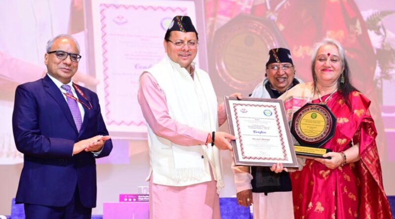 सीएम धामी ने विश्व आपदा प्रबंधन सम्मेलन में की शिरकत, प्रतिभाशाली महिला वैज्ञानिकों को किया सम्मानित