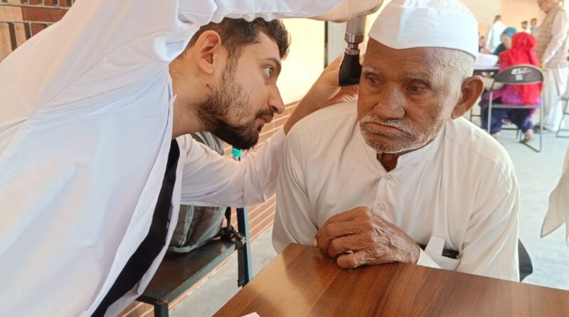 श्री महंत इन्दिरेश अस्पताल ने हरिद्वार में लगाया निःशुल्क शिविर