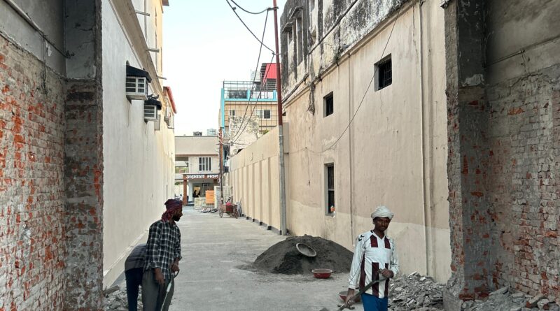 आढ़त बाजार, तहसील चौक सड़क चौड़ीकरण परियोजना ने पकड़ी रफ्तार