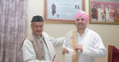 श्री दरबार साहिब पहुंचे भगत सिंह कोश्यारी