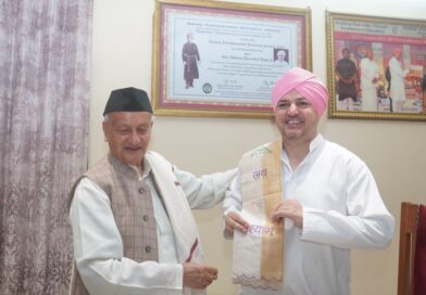 श्री दरबार साहिब पहुंचे भगत सिंह कोश्यारी